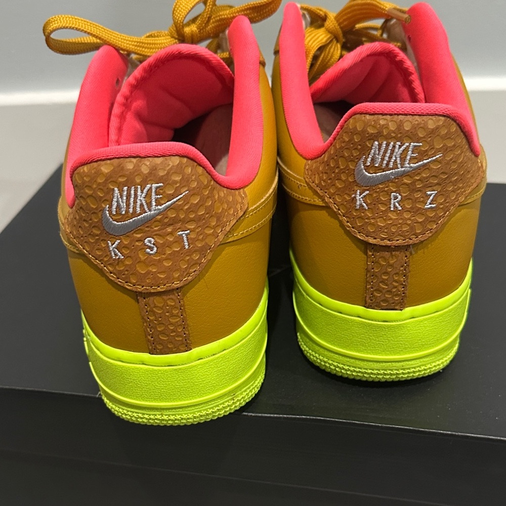 AF1 Low Vibrant Multicolor Sneakers - Picture 4 of 8